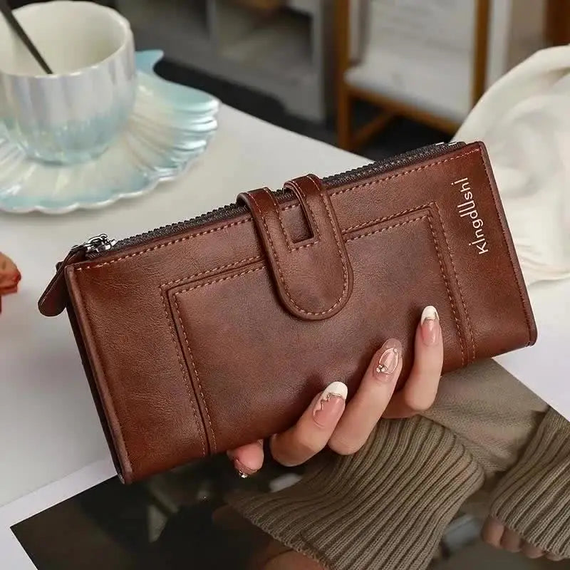 Portefeuille femme long : chic, pratique et organisé