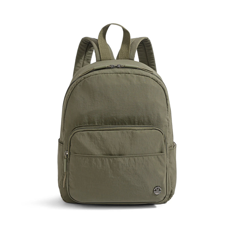 Sac à dos femme léger et imperméable couleur vert kaki sur fond blanc