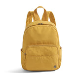 Sac à dos femme léger et imperméable couleur jaune moutarde sur fond blanc