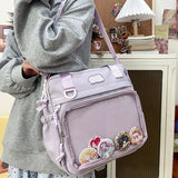 Détail de la fenêtre transparente personnalisable sur un sac Itabag noir