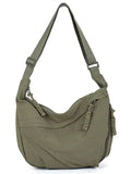 Sac hobo bandoulière en tissu doux couleur vert kaki, vue de face
